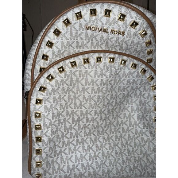 Michael Michael Kors Abbey Medium Studded Backpack White  display picture 2